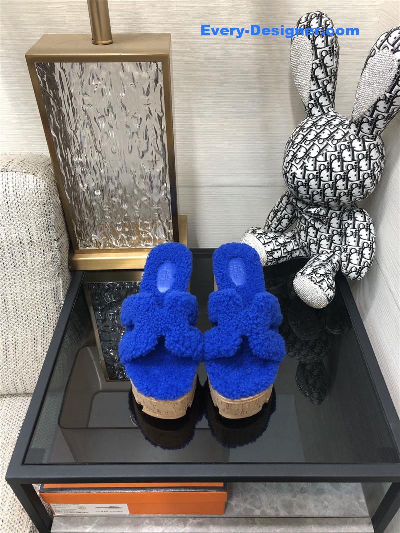 H**me5 teddy fur slippers