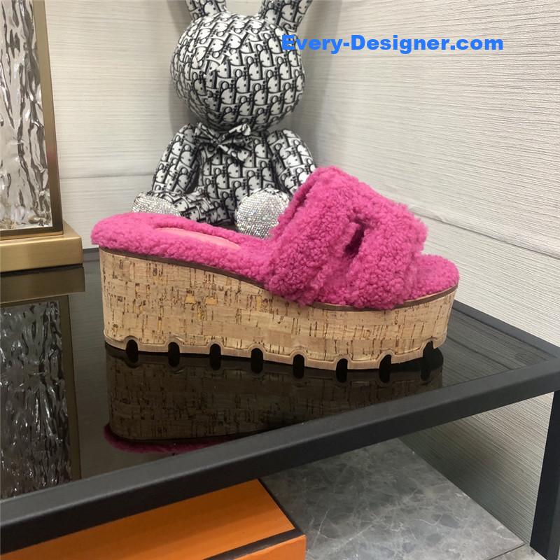 H**me5 teddy fur slippers