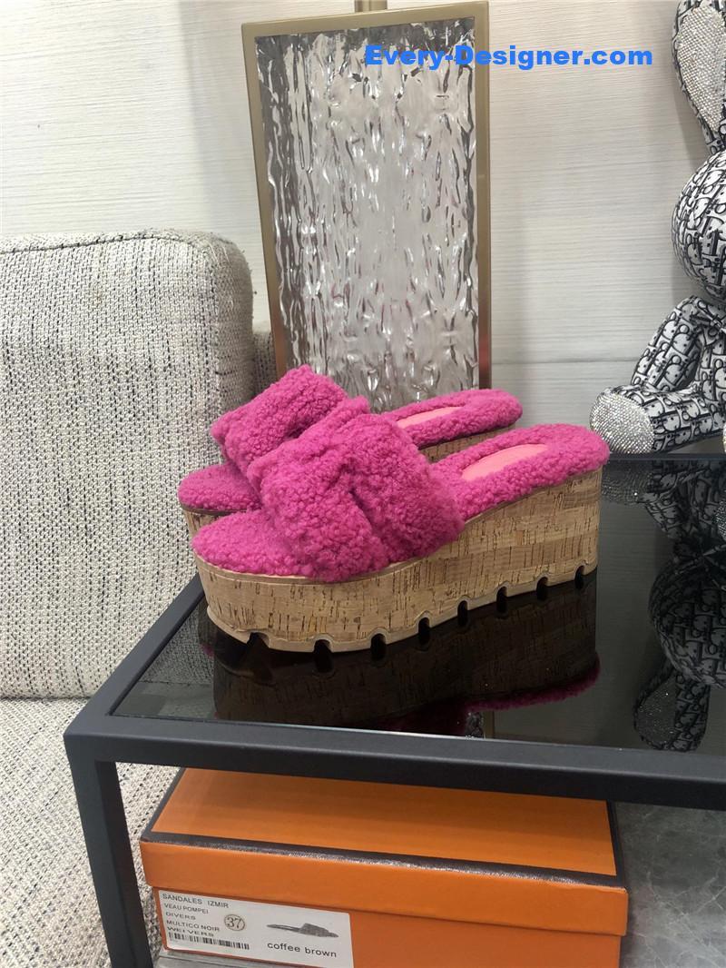 H**me5 teddy fur slippers