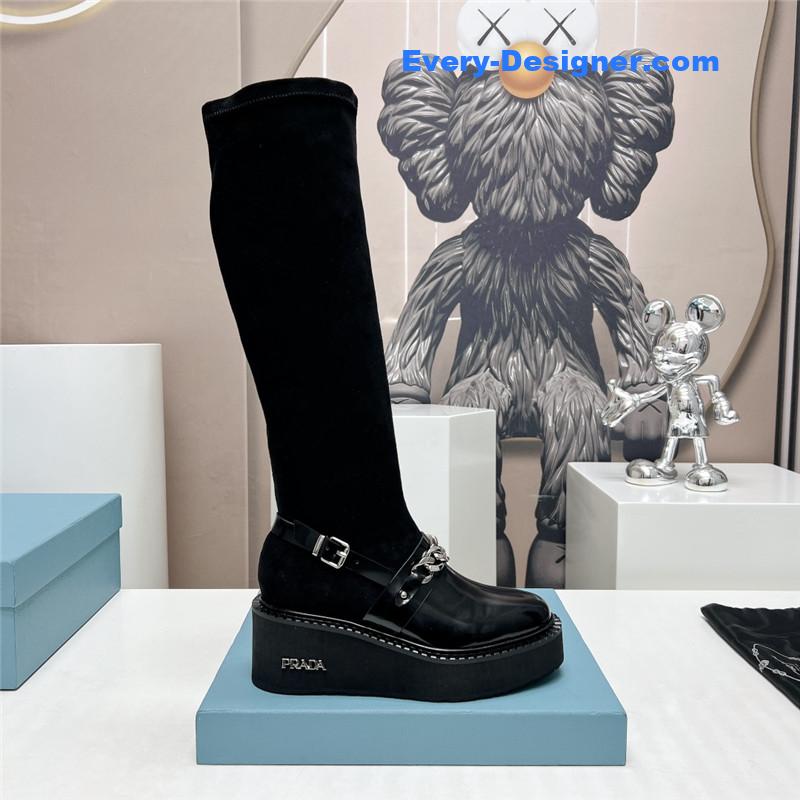 Pra*a round toe stretch platform boots