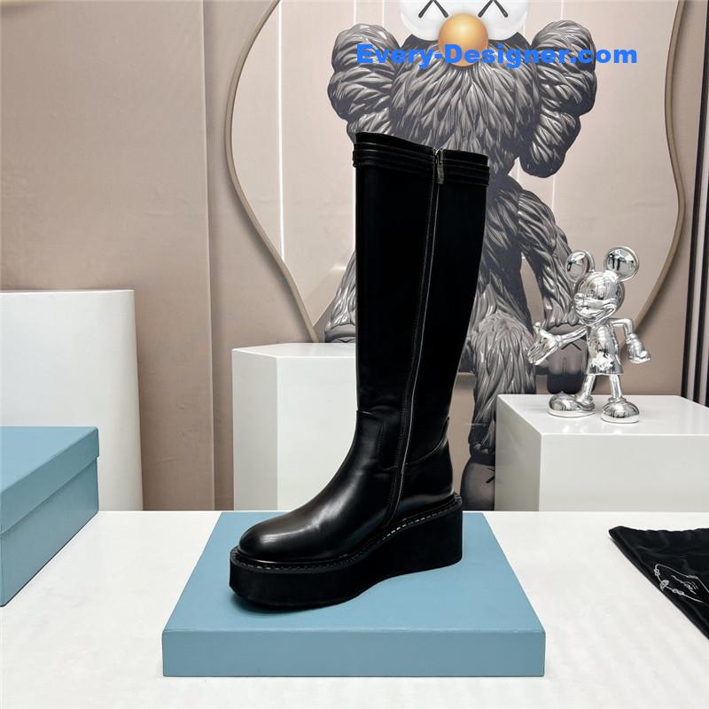 Pra*a round toe chain buckle platform boots