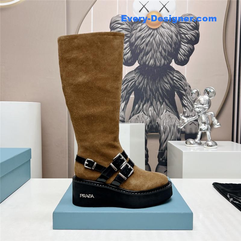 Pra*a round toe double buckle platform boots