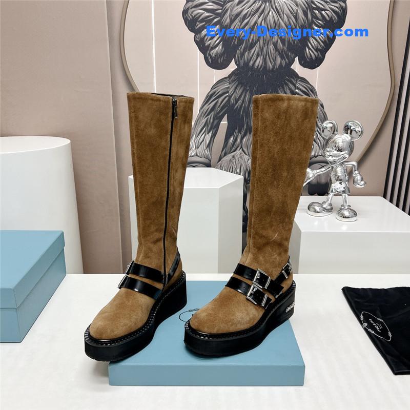 Pra*a round toe double buckle platform boots