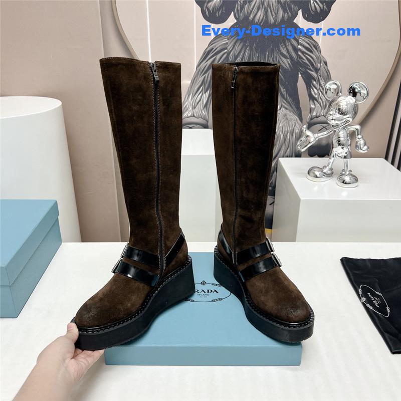 Pra*a round toe double buckle platform boots
