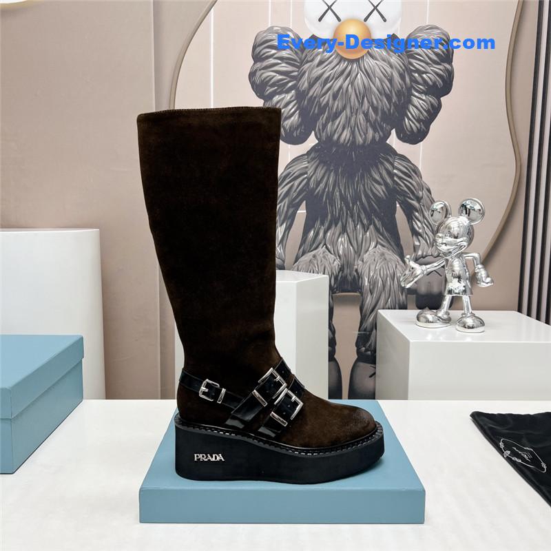 Pra*a round toe double buckle platform boots