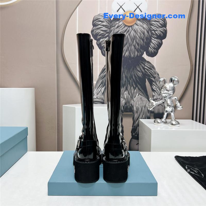 Pra*a round toe double buckle platform boots