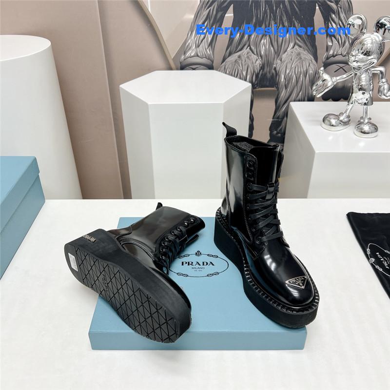 Pra*a round toe platform lace-up ankle boots