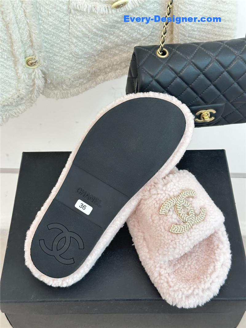 CC classic four seasons double C plush slippers