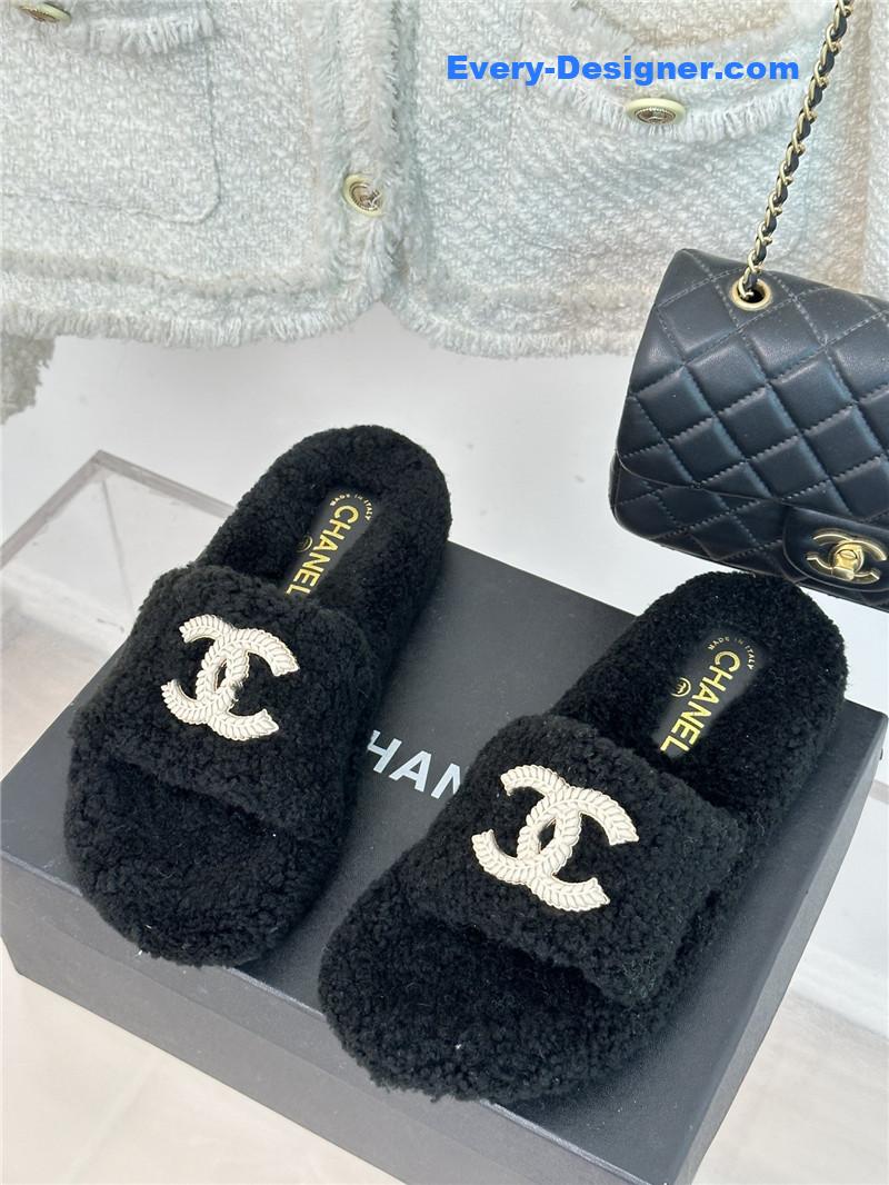 CC classic four seasons double C plush slippers