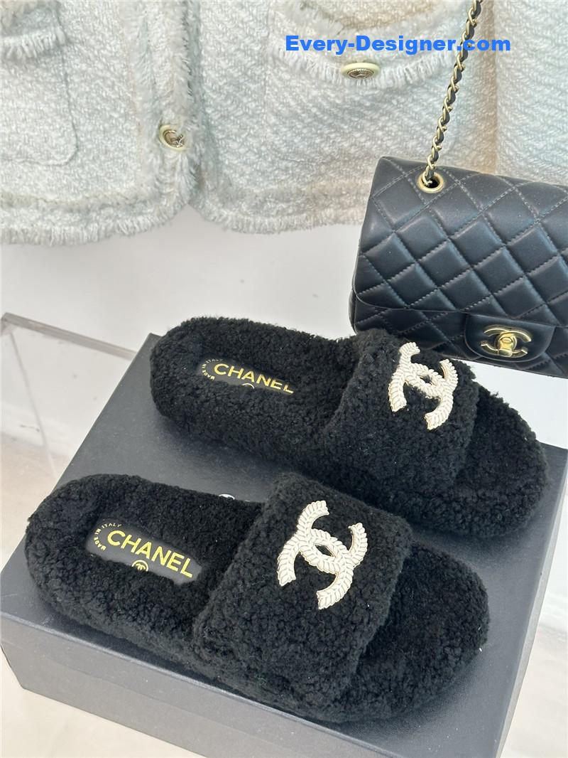 CC classic four seasons double C plush slippers