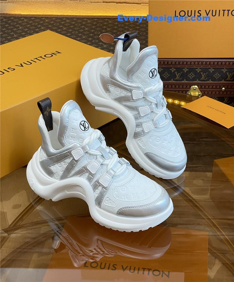 l0vis Vvtt0n lv hardware casual sports daddy shoes