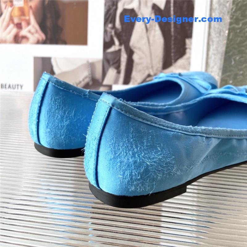 Ba1en*iaga distressed ballerinas