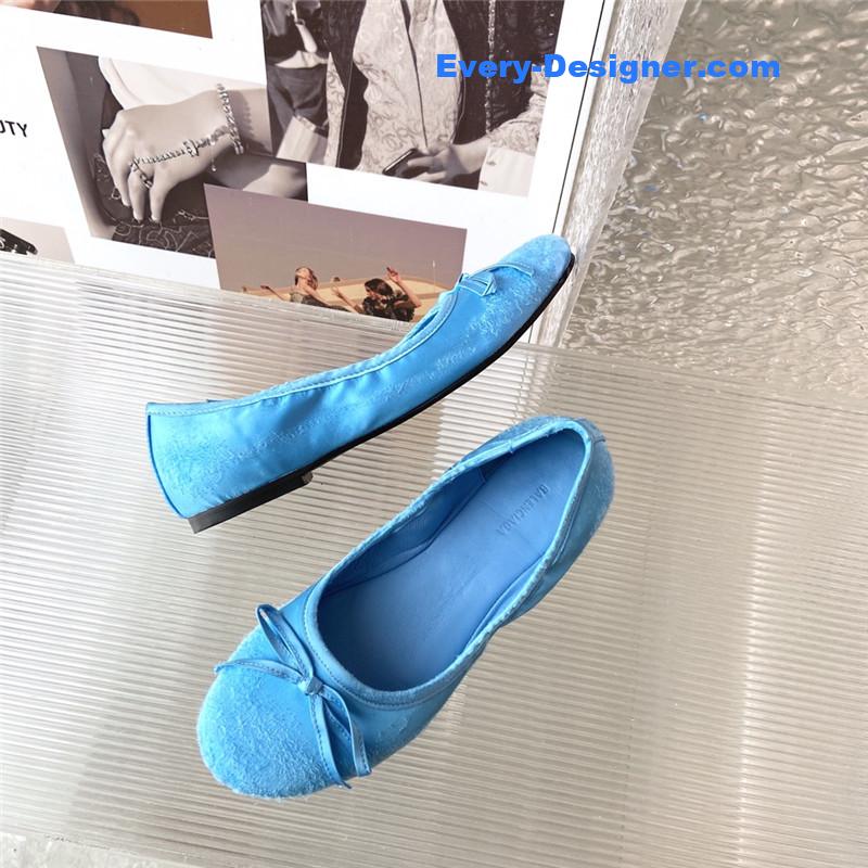 Ba1en*iaga distressed ballerinas