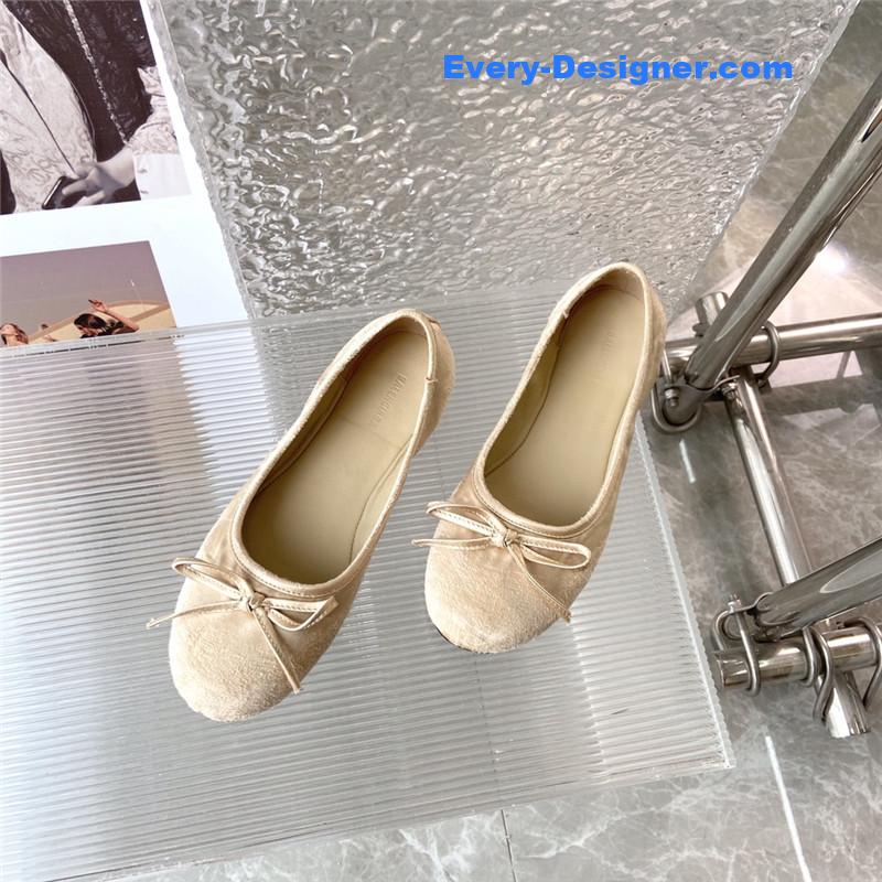 Ba1en*iaga distressed ballerinas