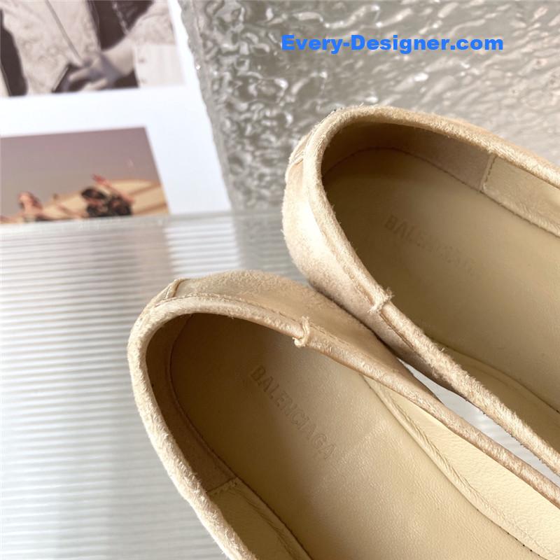 Ba1en*iaga distressed ballerinas