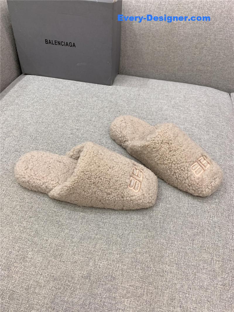 Ba1en*iaga classic fur flat slippers