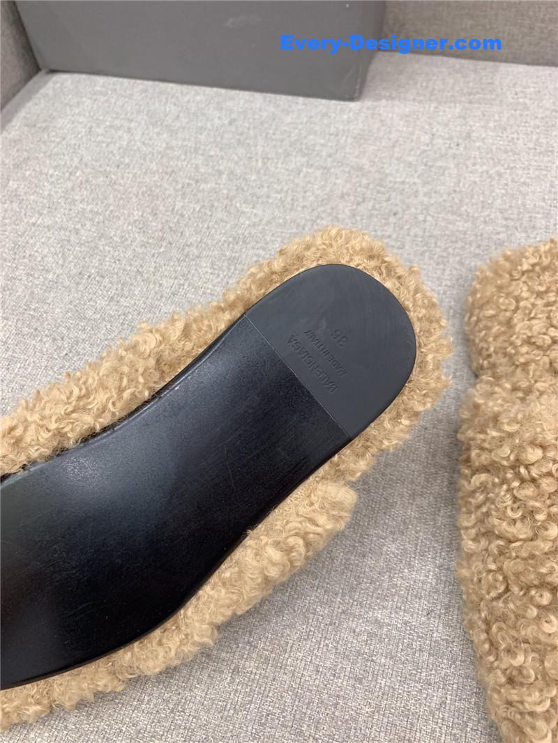 Ba1en*iaga classic fur flat slippers