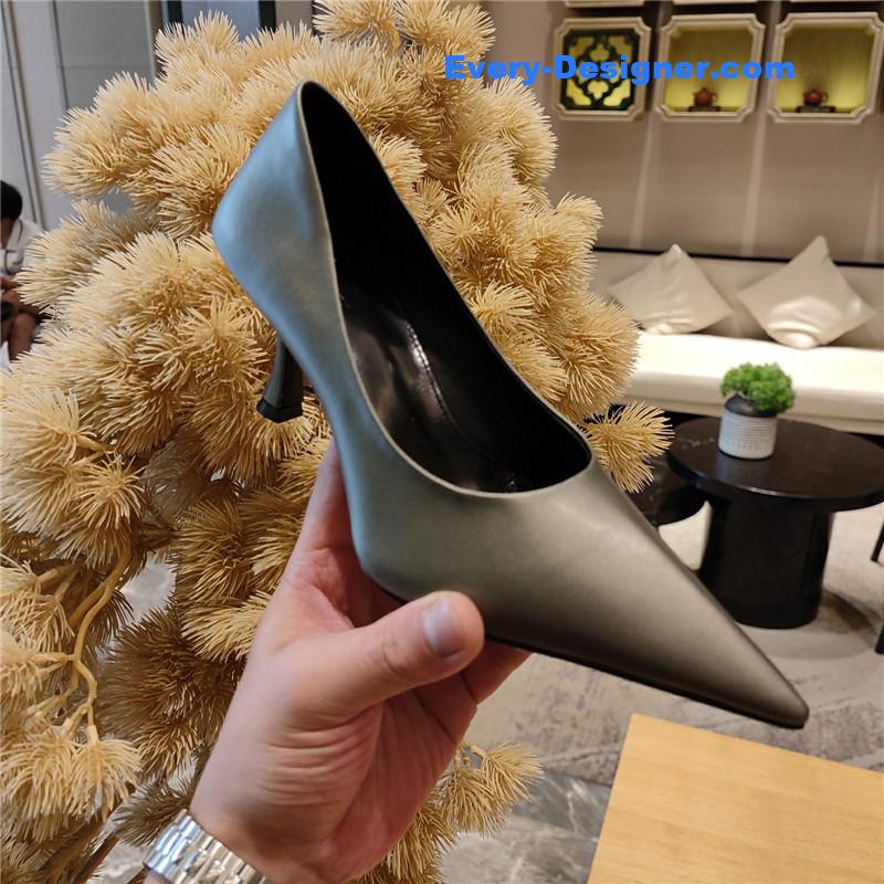 Ba1en*iaga prismatic triangle mules pumps