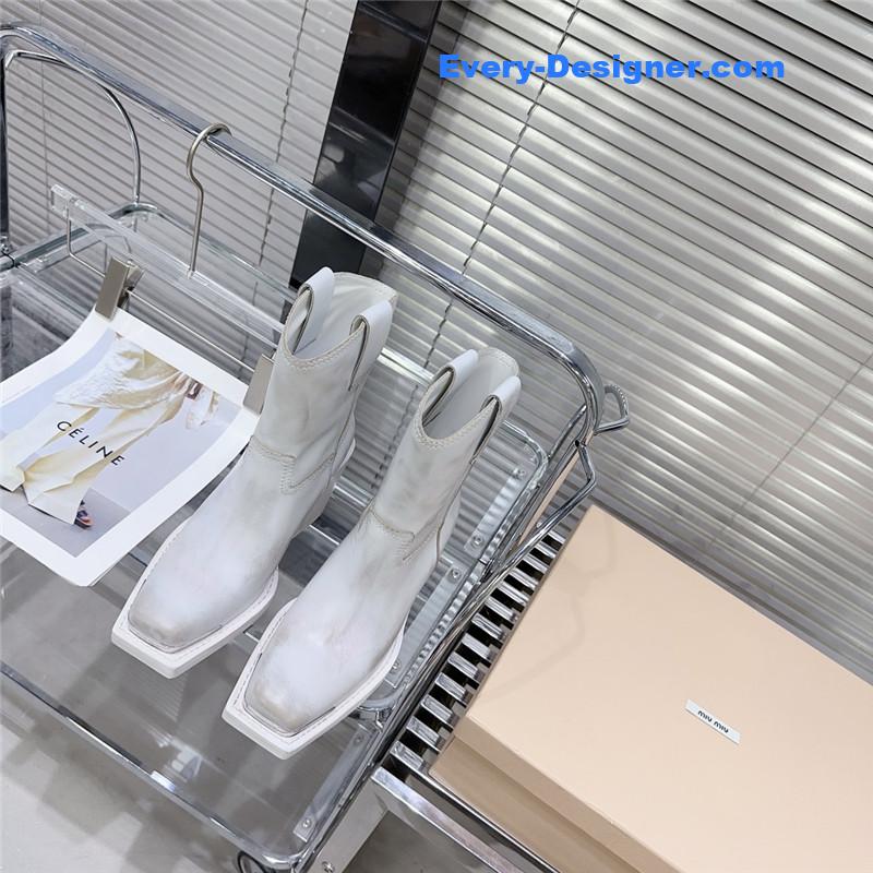 miumiu autumn and winter new retro square toe boots