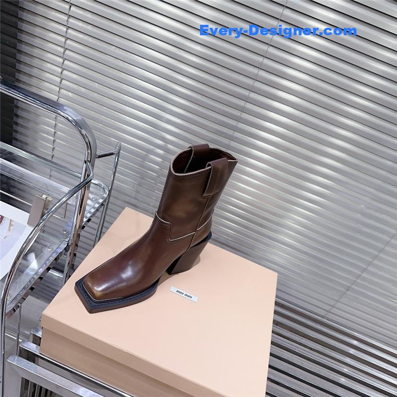 miumiu autumn and winter new retro square toe boots