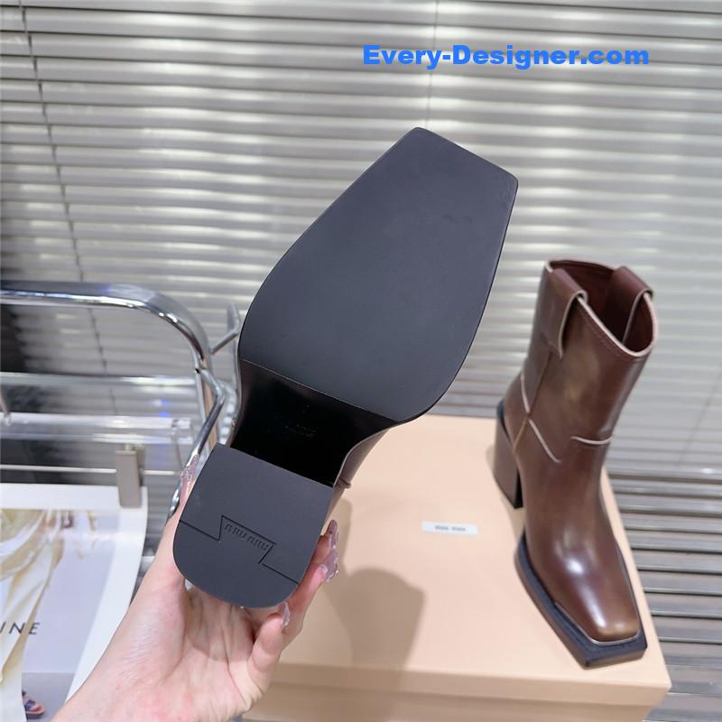 miumiu autumn and winter new retro square toe boots