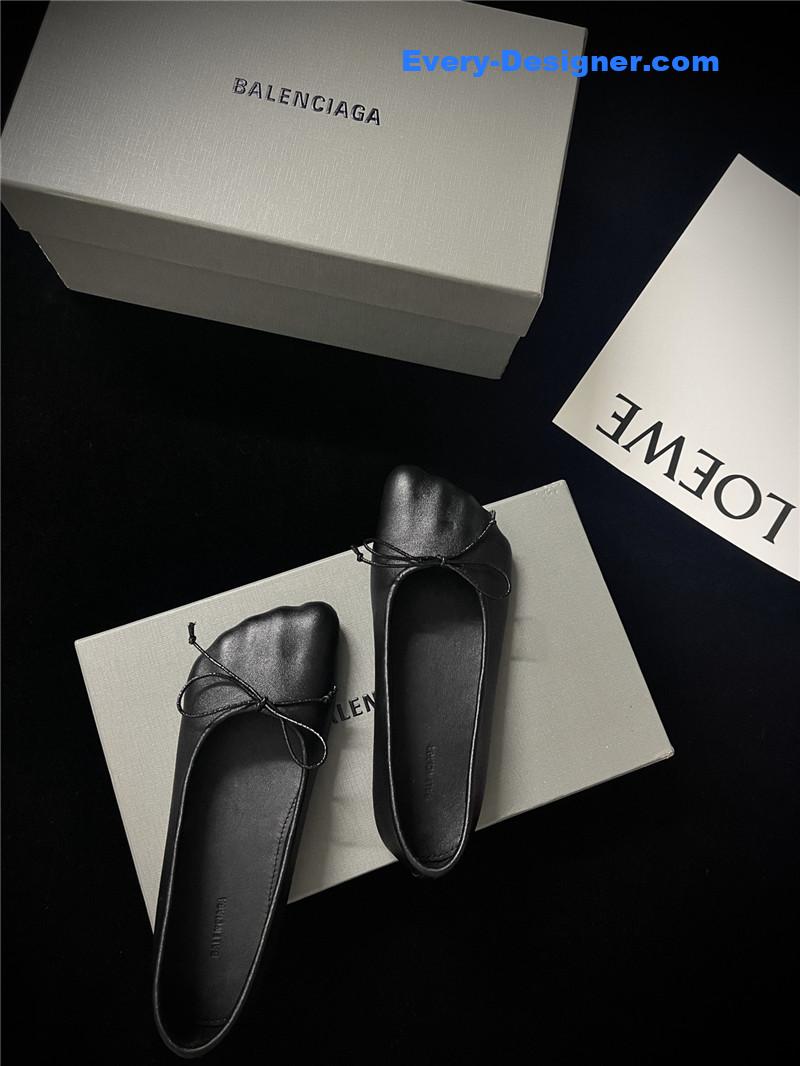 Ba1en*iaga fall/winter show toe ballerinas