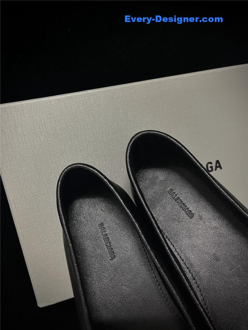 Ba1en*iaga fall/winter show toe ballerinas