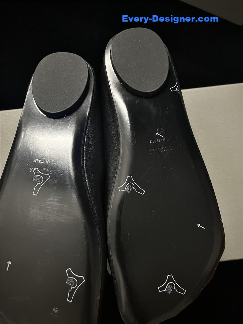 Ba1en*iaga fall/winter show toe ballerinas