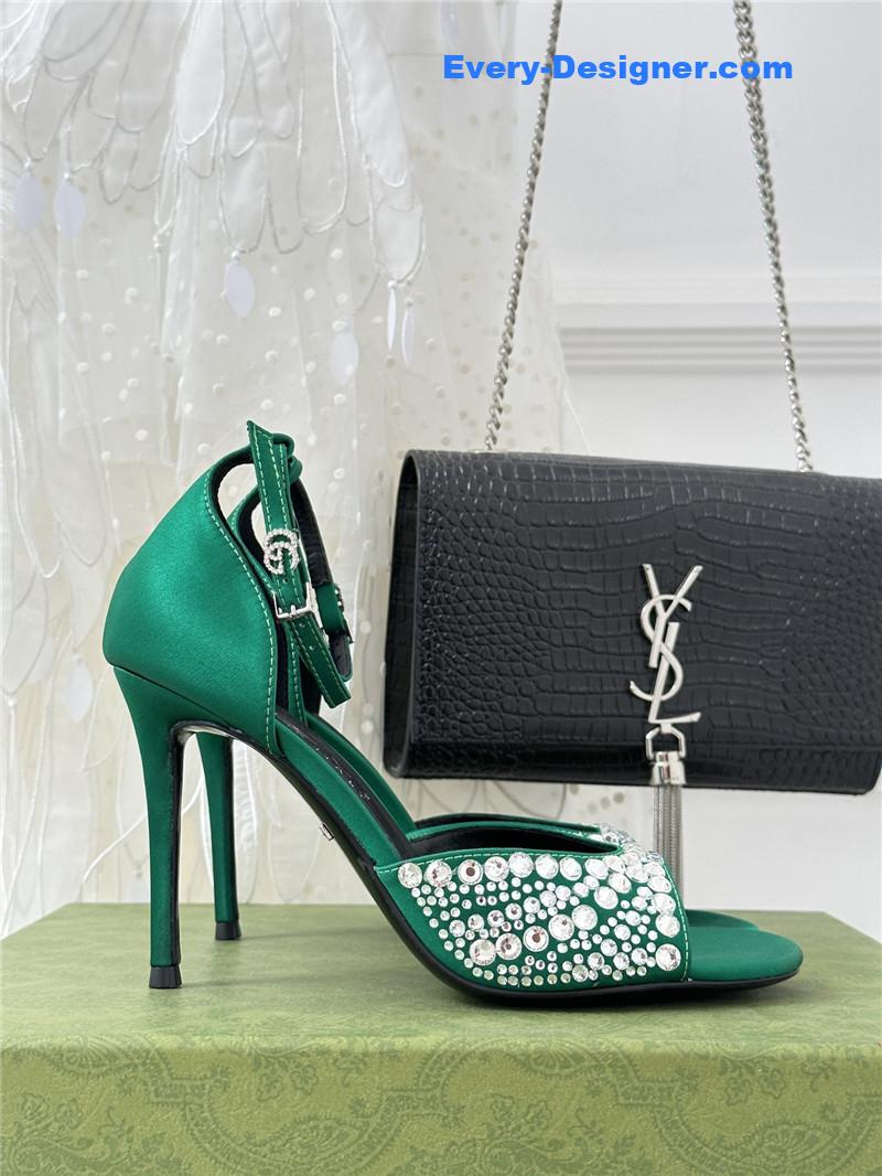 Gvc*1 rhinestone slippers sandals