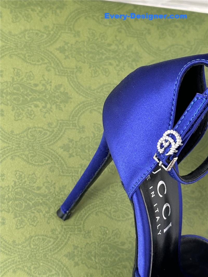 Gvc*1 rhinestone slippers sandals