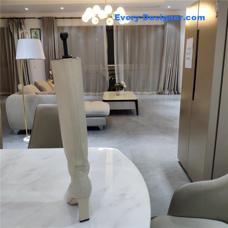 J1m*y Ch00 signature jc buckle chunky heel leather boots