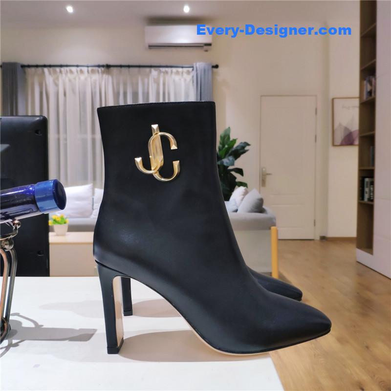 J1m*y Ch00 signature jc buckle chunky heel leather boots