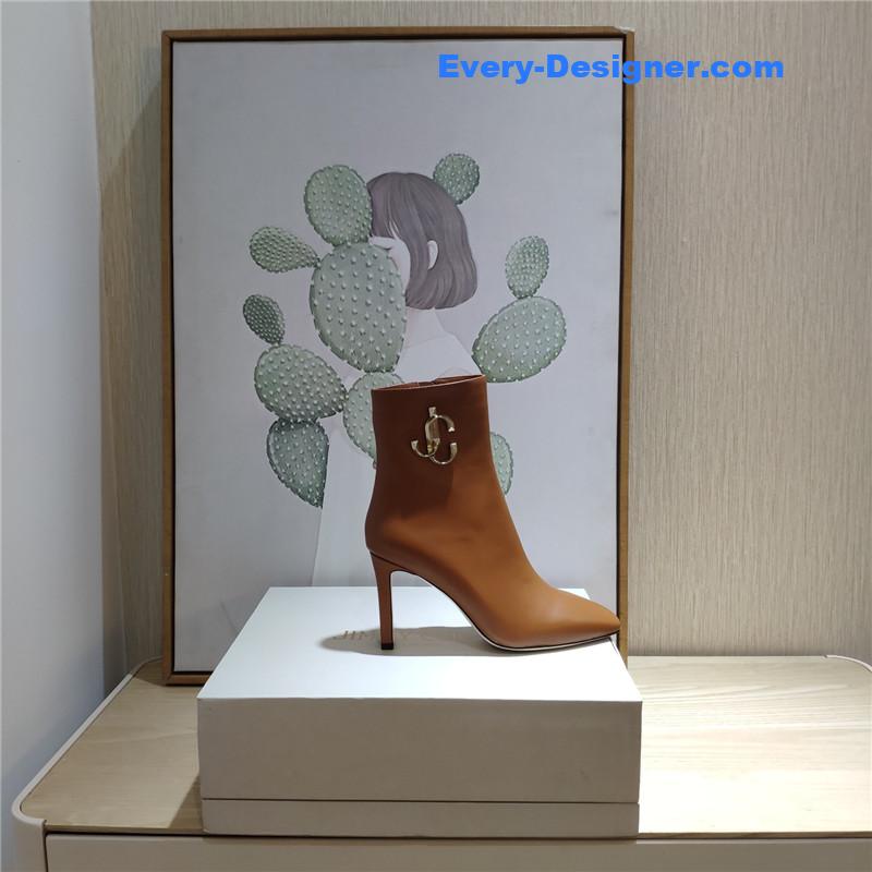 J1m*y Ch00 signature jc buckle chunky heel leather boots