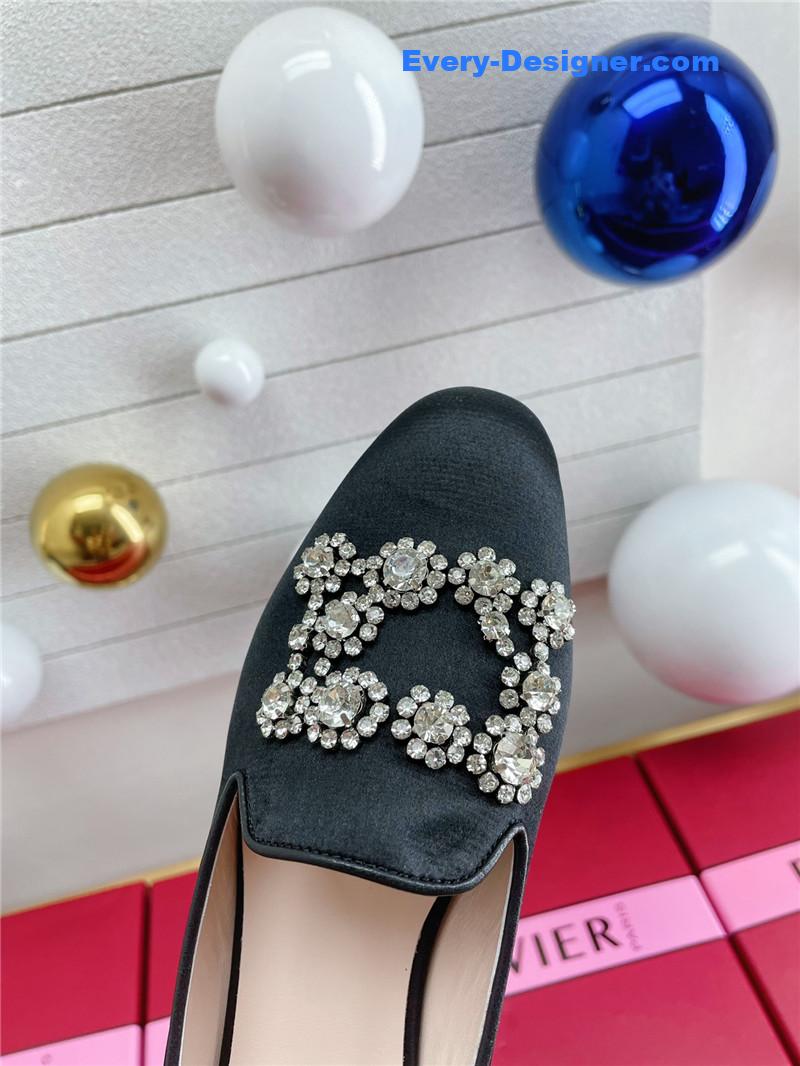 Roger vivier pearl embroidered buckle loafers