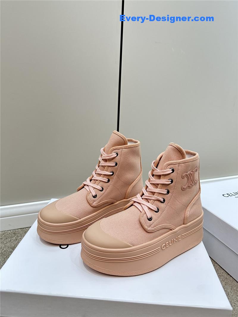 Ce1i*e platform boots