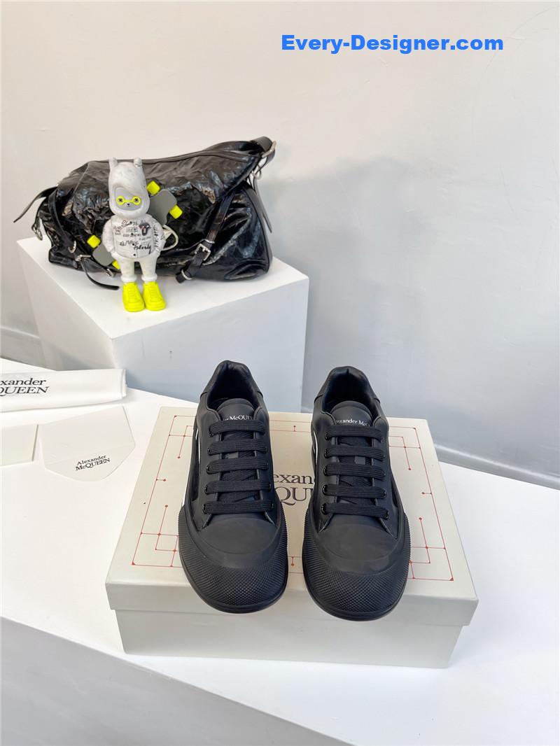 Alexander mcqueen retro sneakers skate shoes