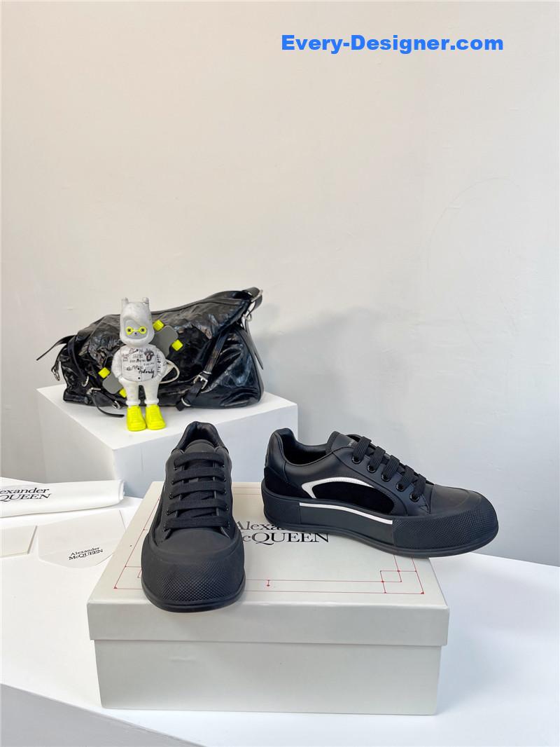 Alexander mcqueen retro sneakers skate shoes