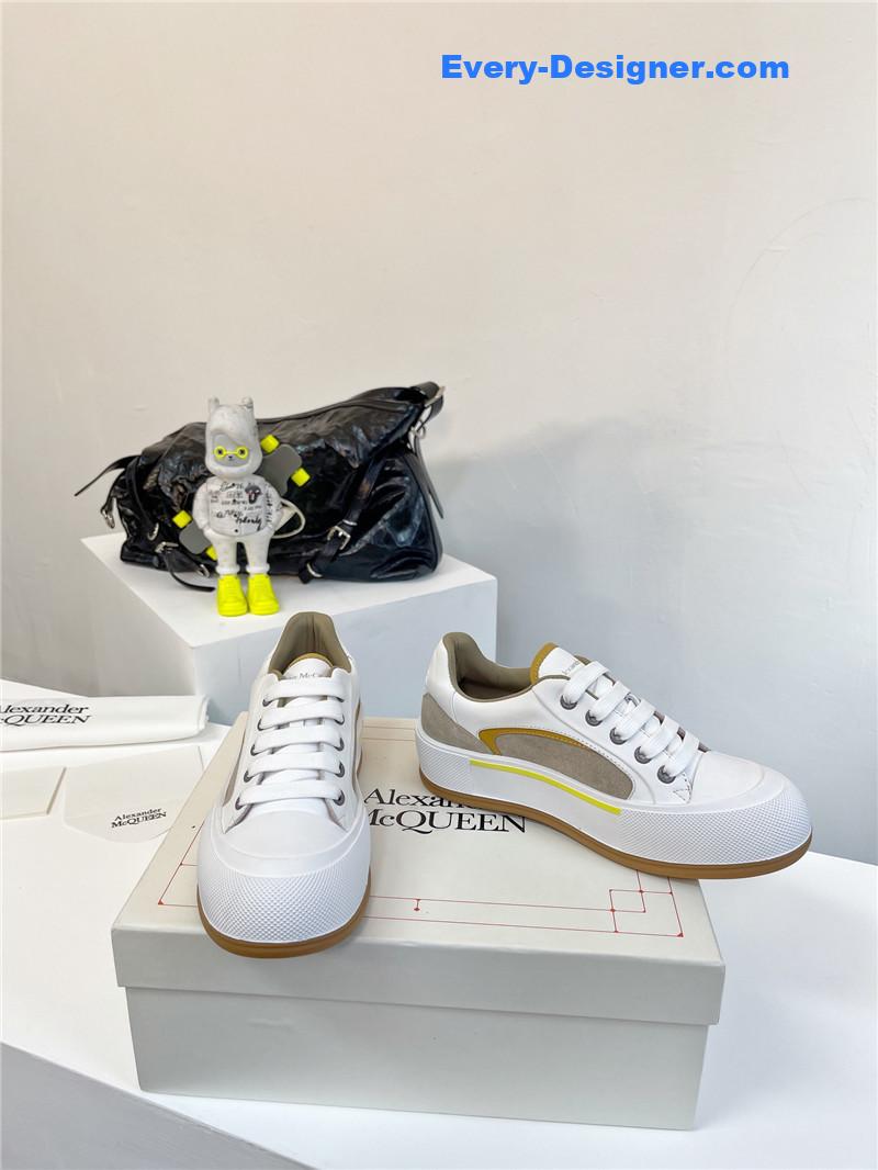 Alexander mcqueen retro sneakers skate shoes