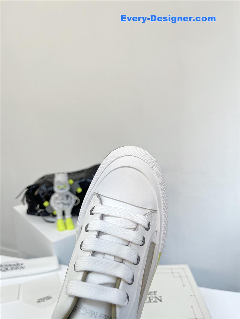 Alexander mcqueen retro sneakers skate shoes