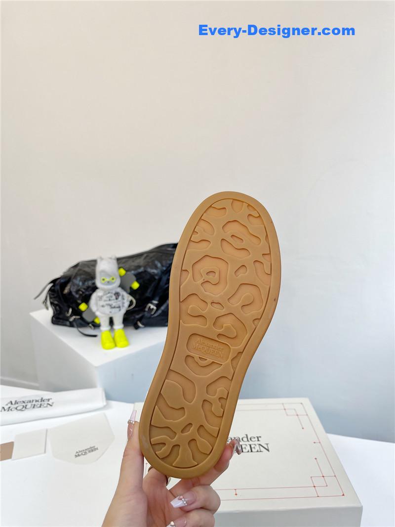 Alexander mcqueen retro sneakers skate shoes