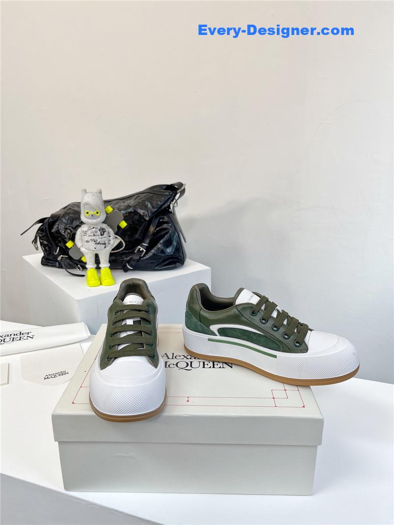 Alexander mcqueen retro sneakers skate shoes