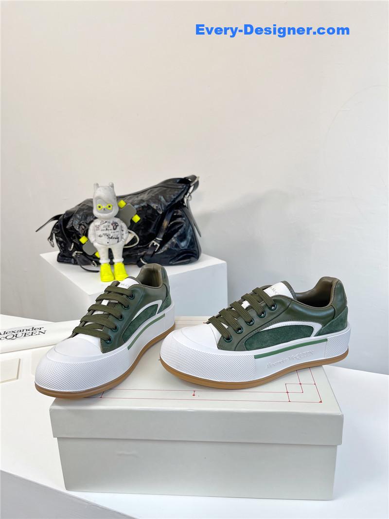 Alexander mcqueen retro sneakers skate shoes