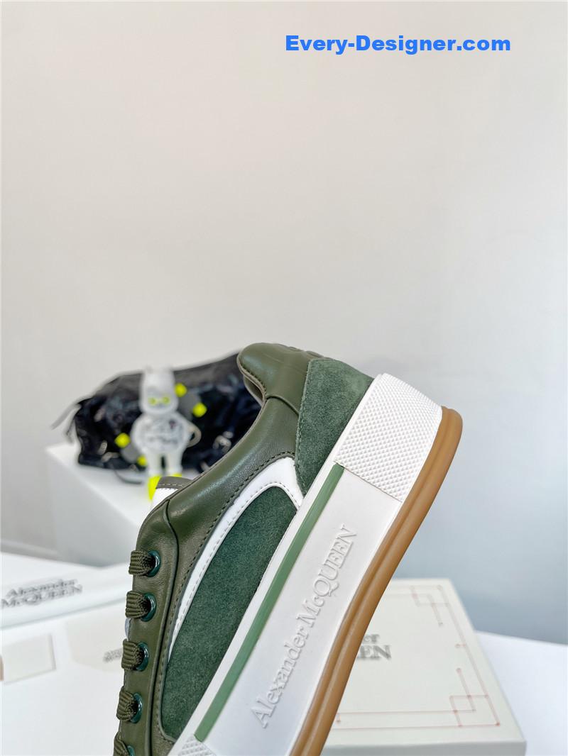 Alexander mcqueen retro sneakers skate shoes