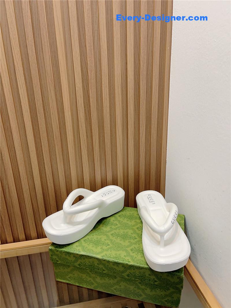 Gvc*1 new thick bottom flip flops