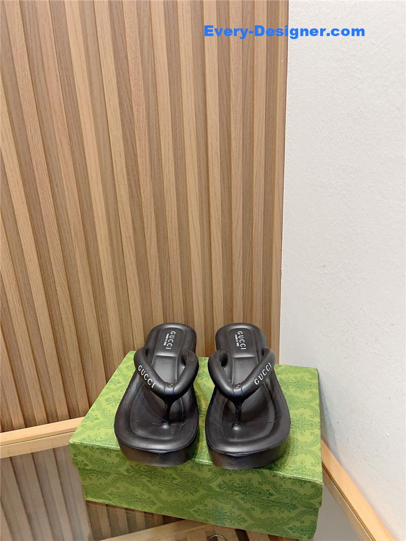 Gvc*1 new thick bottom flip flops