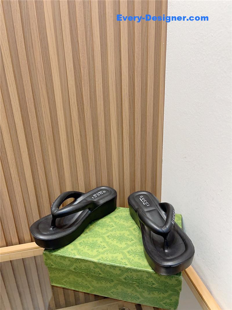 Gvc*1 new thick bottom flip flops