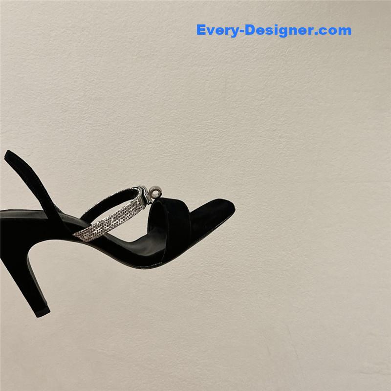 H**me5 glamor sandals