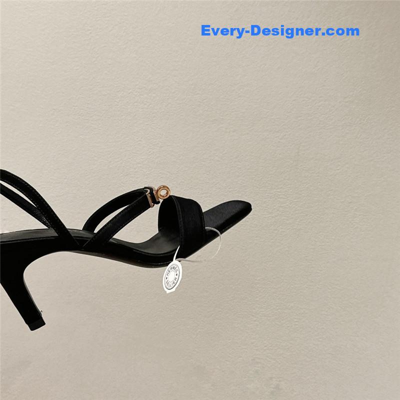 H**me5 glamor sandals