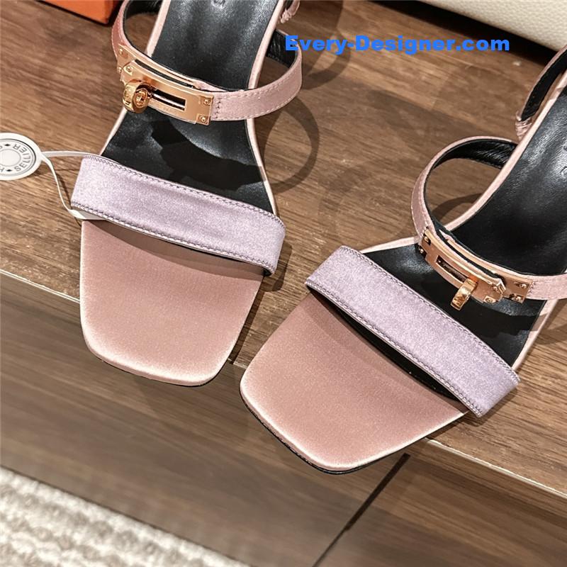 H**me5 glamor sandals