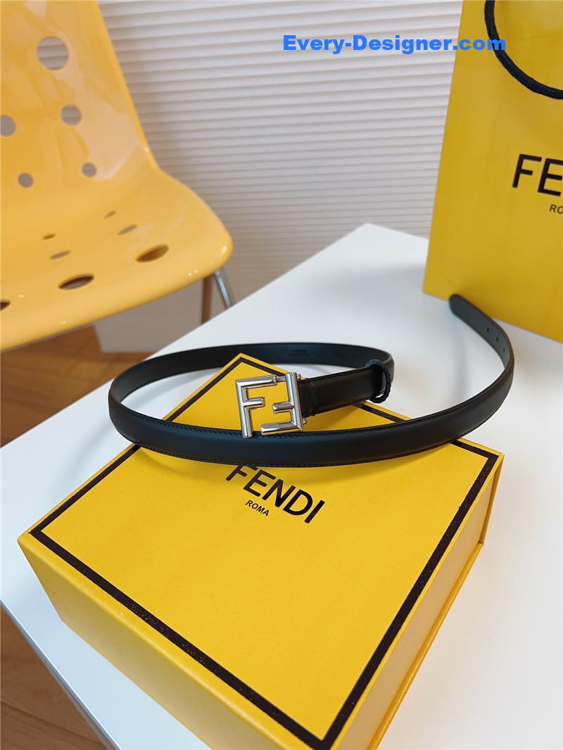 fendi women’s thin belt